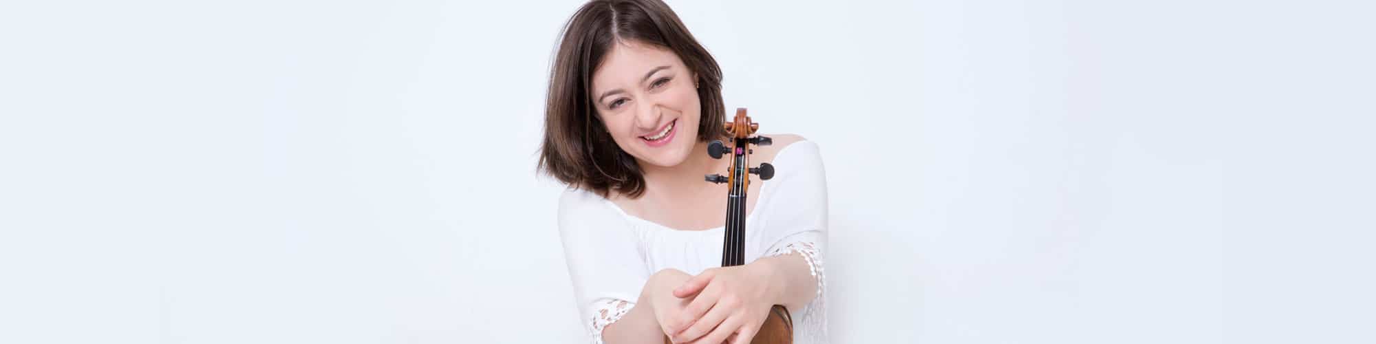 Dünya Aslan, violin